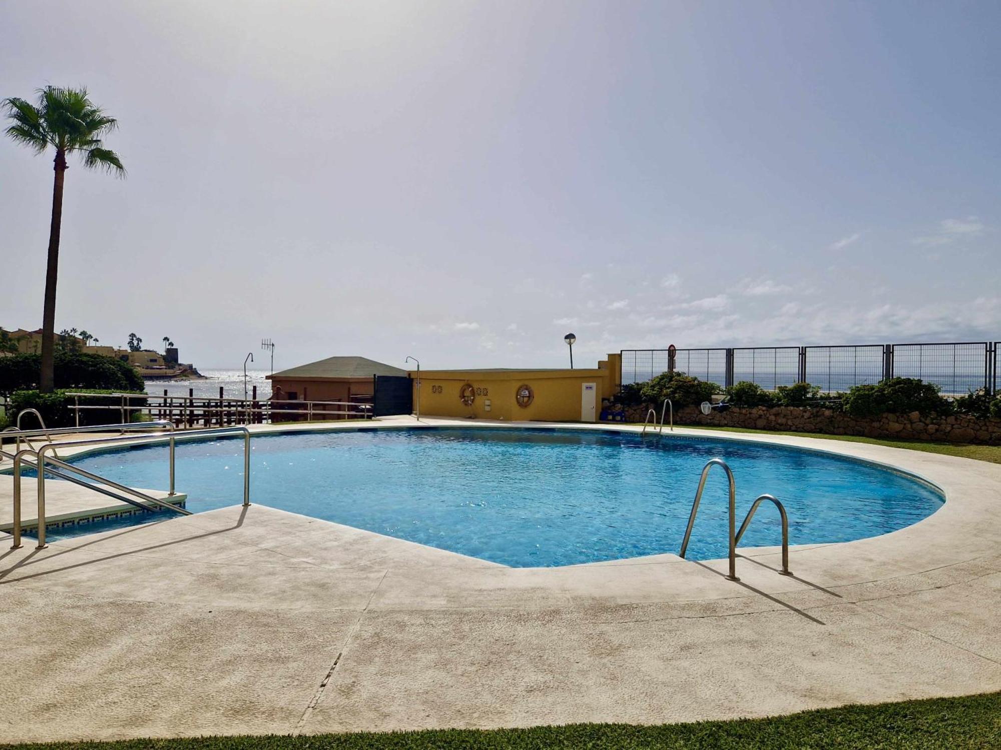 Appartement Sr Almirante 1ª Linea De Playa à Sitio de Calahonda Extérieur photo